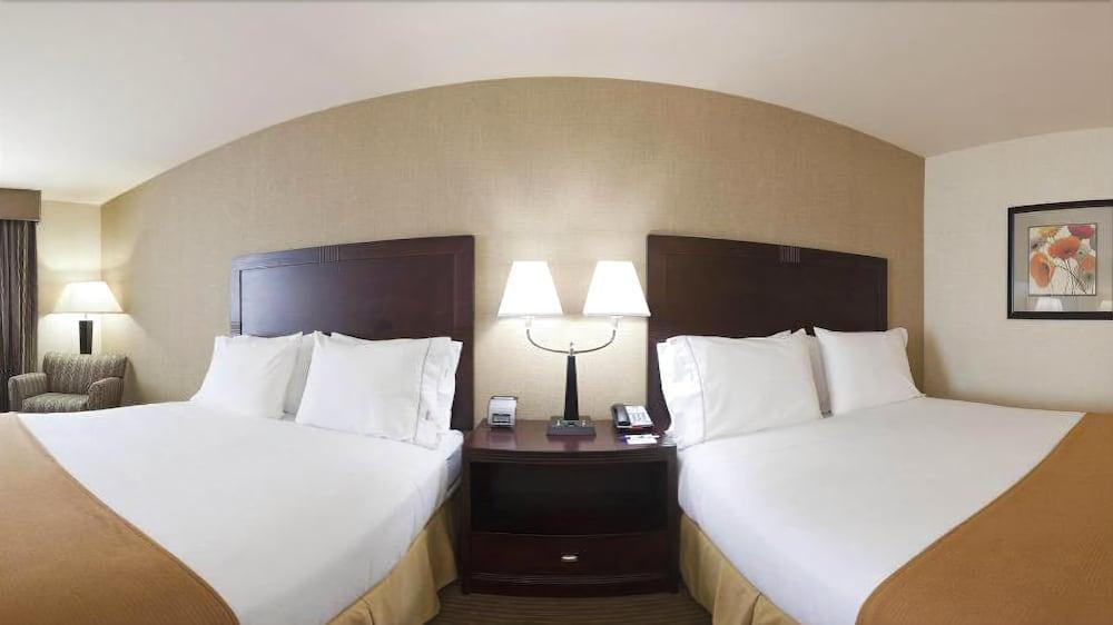 Holiday Inn Express Fresno Northwest - Herndon By Ihg Buitenkant foto