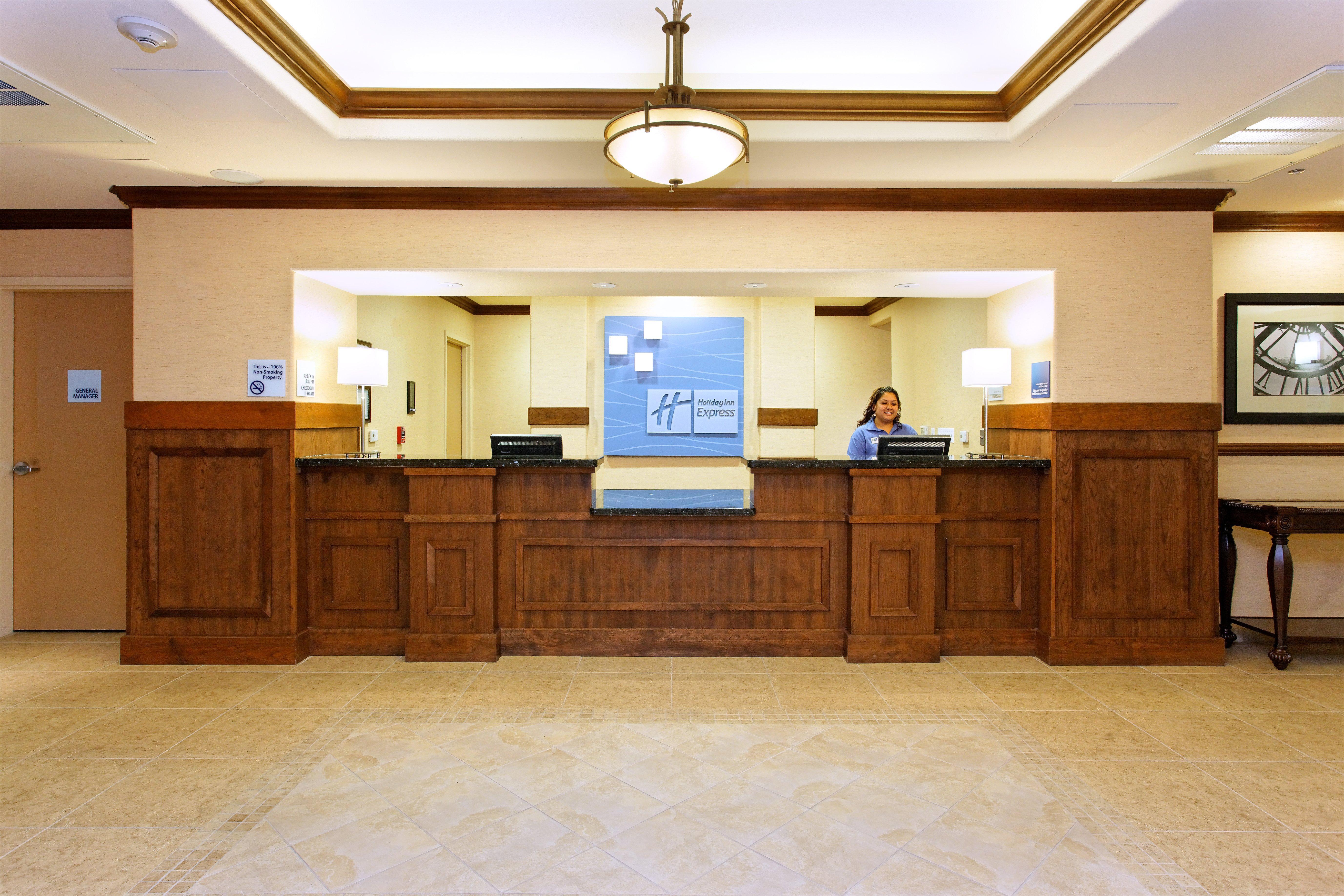 Holiday Inn Express Fresno Northwest - Herndon By Ihg Buitenkant foto