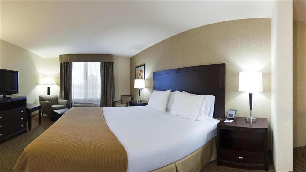 Holiday Inn Express Fresno Northwest - Herndon By Ihg Buitenkant foto