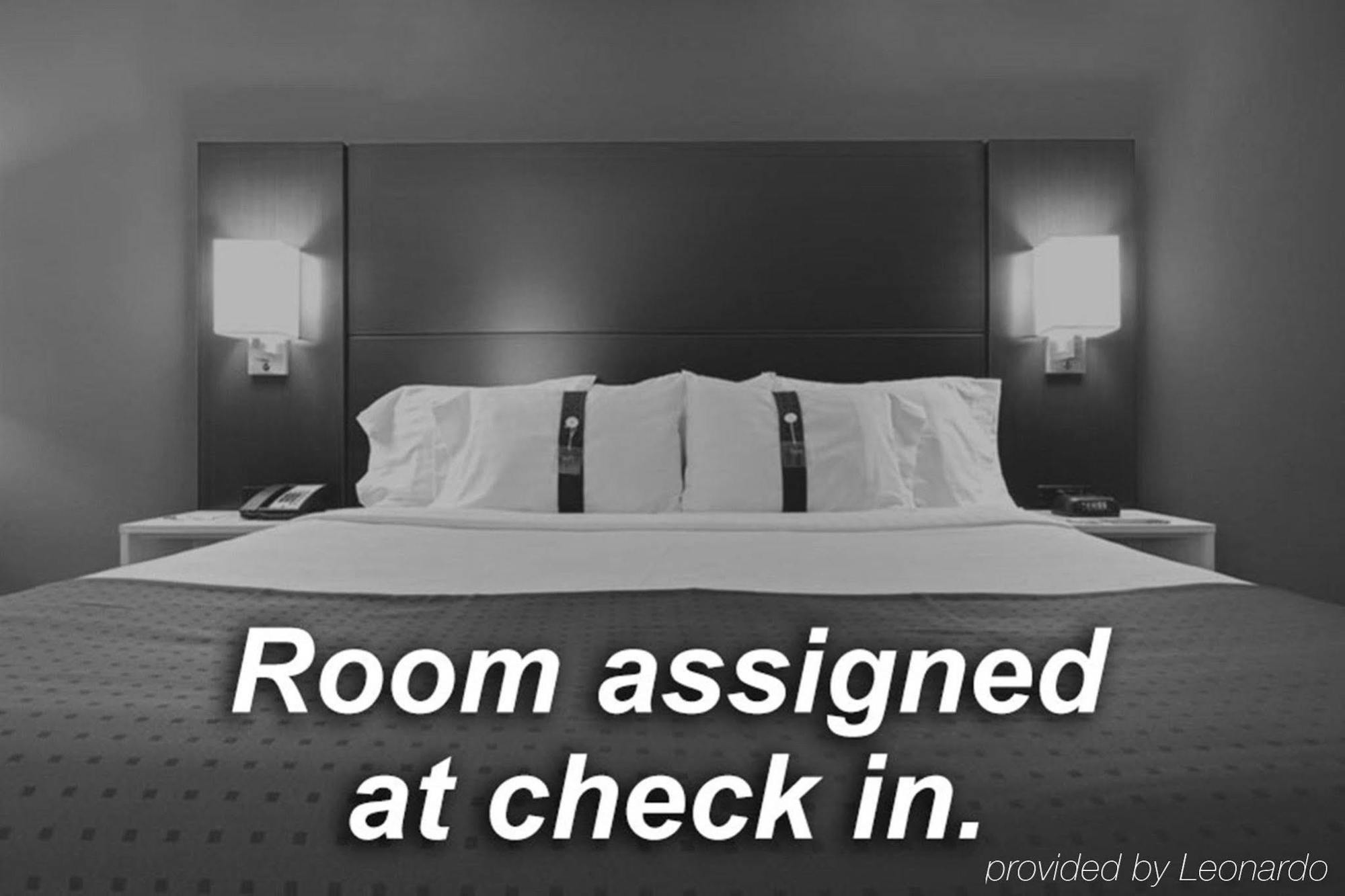 Holiday Inn Express Fresno Northwest - Herndon By Ihg Buitenkant foto