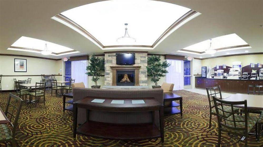 Holiday Inn Express Fresno Northwest - Herndon By Ihg Buitenkant foto